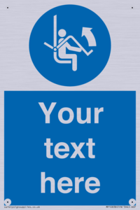 Custom Mandatory: Open safety bar of chairlift